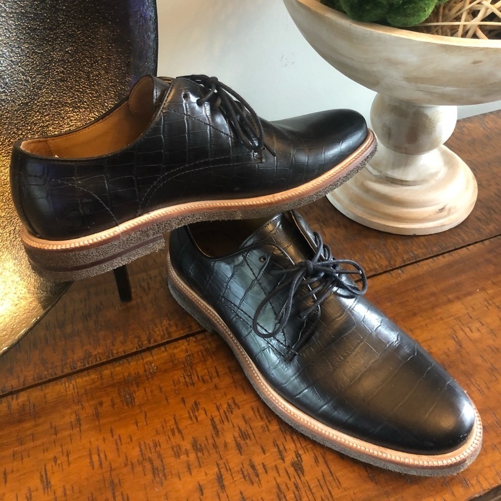 Classic Men's Black Leather Lace-Up Dress Shoes